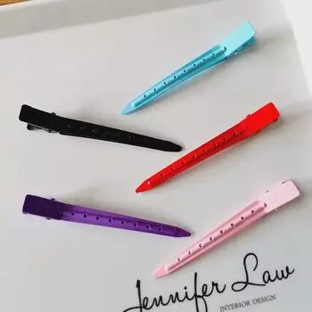 Красная металлическая полая заколка для волос для женщин - модный аксессуар для европейской и американской челки No Packaging