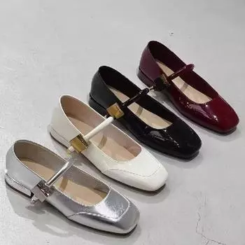 Красные квадратные туфли в стиле ретро французского стиля с плоским носком, женские туфли на плоской подошве 2025 года, новые летние туфли Xiaoxiangfeng на мягкой подошве Mary Jane 35 чёрный