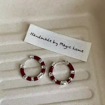 Красные масляные полосатые металлические серьги Женский нишевый дизайн Чувство уникальности личности Мода Элегантность Универсальные серьги