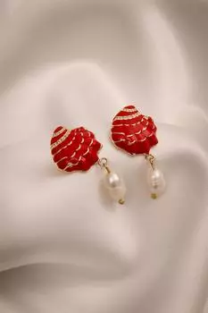 Красные серьги-ракушки с жемчужными подвесками