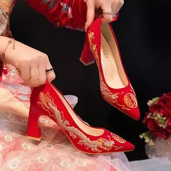Красные туфли-лодочки с квадратным каблуком и вышивкой, женские туфли на высоком каблуке в китайском стиле, женские туфли 2024 года, свадебные туфли с вышивкой и острым носком 34