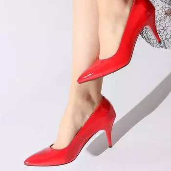 Красные женские классические туфли на каблуке