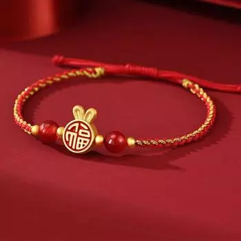 Красный браслет в подарок принадлежит браслету с кроликом, новый нишевый женский стиль с гальваническим покрытием песочного золотого браслета со знаком зодиака Adjustable size