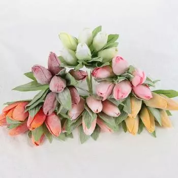 Красочный букет поддельных цветов. Стильный яркий цвет. Сделай сам. зелёный/белый