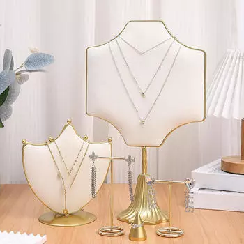 Креативная бежевая фланелевая металлическая подставка для ювелирных изделий для ожерелий и подвесок, фотография Crown Small