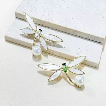 Креативная брошь для женщин, темпераментный маленький ароматный корсаж в виде стрекозы, роскошная и универсальная модная булавка для блейзера