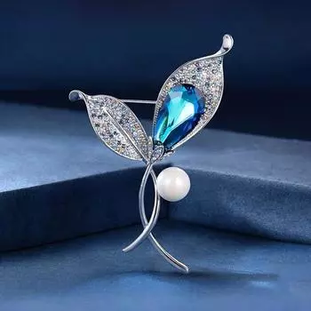 Креативная брошь-ролик в виде листа, роскошная женская брошь в виде листа из кристаллов, темперамент, пряжка-непропускающая свет, костюм и аксессуары