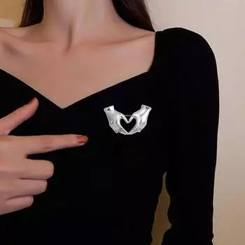 Креативная брошь «Руки в сердце», простая элегантная булавка для свитера в стиле ретро, значок с лацканами для костюма, аксессуары для пальто золотистый