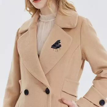 Креативная брошь в форме фортепиано, булавка из сплава, музыкальный инструмент, блестящий декор со стразами, значок для пальто, аксессуары для одежды чёрный