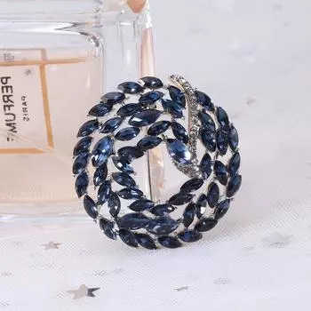 Креативная брошь в виде геометрического круга с кристаллами и бриллиантами, изысканная модная элегантность, темпераментная булавка для одежды белый