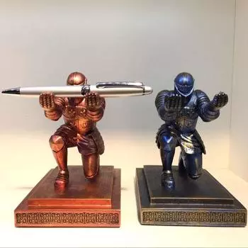 Креативная художественная подставка для рукоделия, рыцарь, подставка для ручек, настольное деликатесное украшение, школьные принадлежности, канцелярские принадлежности, подставка для ручек