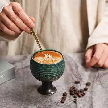 Креативная высокая керамическая кружка, грубая керамическая кофейная чашка с ложкой, аксессуары для стола, японские ретро-чашки для латте с цветком 170ml белый