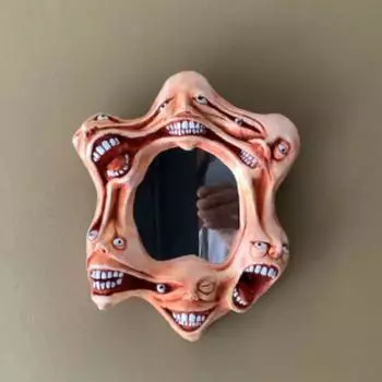 Креативное настенное зеркало ужасов на Хэллоуин с шестью головами, абстрактная статуэтка из смолы для украшения гостиной и офиса 1PC