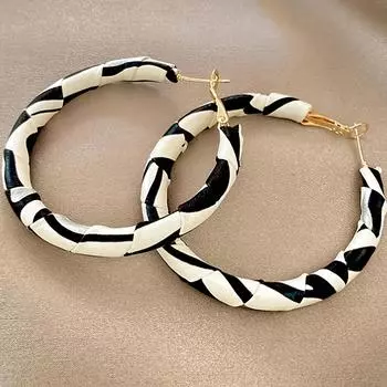 Креативные серьги-кольца из искусственной кожи с принтом цвета коровы, элегантный винтажный стиль для женщин, осенне-зимние серьги чёрный