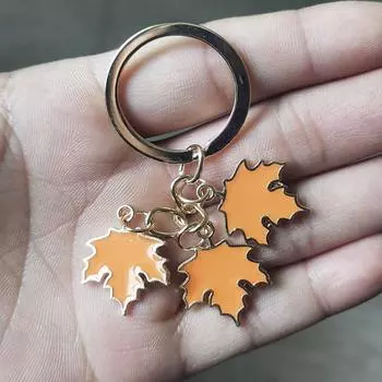 Креативный брелок в виде кленового листа с жемчужным шнурком, металлический брелок для ключей в виде листа, эмалированные брелоки для ключей с растениями, женский orange-C