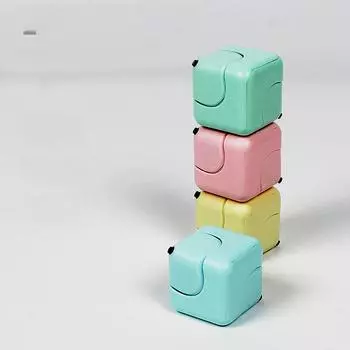 Креативный гироскоп для снятия стресса на палец: Подарок для взрослых Magic Cube & Decompression Toy Standard зелёный
