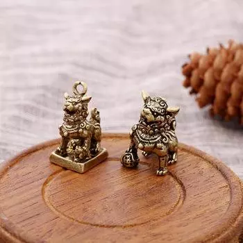 Креативный старинный латунный брелок-подвеска в виде единорога - ретро-украшение для рабочего стола