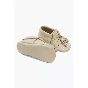 Кремовая детская обувь из натуральной кожи с кисточками