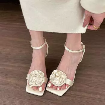 Кремовая роза! Босоножки с квадратной головкой и цветком, женские летние туфли на шпильке с квадратной головкой 35 белый