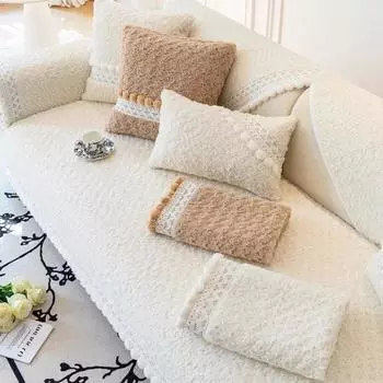 Кремовый стильный плюшевый диванный коврик на четыре сезона, универсальная противоскользящая подушка для сиденья, меховой край, осенне-зимний кожаный чехол для дивана 70x70