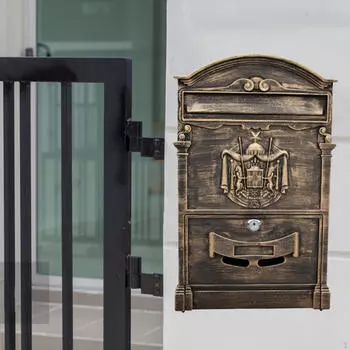 Крепление почтовых ящиков с запасной нержавеющей стойкой для газет большой емкости. Запираемый почтовый ящик бронзовый