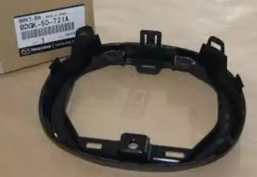 Кронштейн эмблемы передней решетки MAZDA 3 BDGK-50-721A 2020-2021 Оригинальный OEM