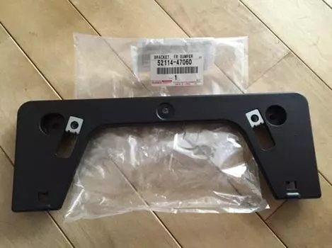 Кронштейн номерного знака переднего бампера TOYOTA Prius ZVW30 Крепление OEM J 52114-47060