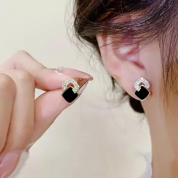 Крошечные серьги-гвоздики с двойным квадратным дизайном, ювелирные изделия из сплава, украшенные стразами, винтажный стиль для отдыха для женщин, повседневная одежда чёрный