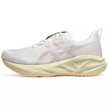 Кроссовки ASICS Novablast 5 Белый Палевый(1011B974-101) 39.5