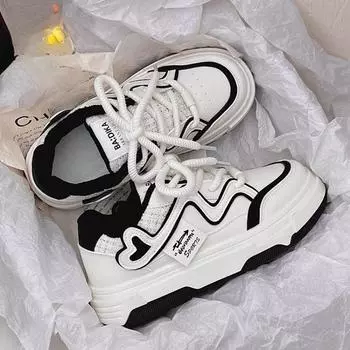 Кроссовки для женщин на открытом воздухе повседневные удобные 2024 высококачественные однотонные кроссовки на платформе со шнуровкой на толстой подошве женская обувь 35 чёрный