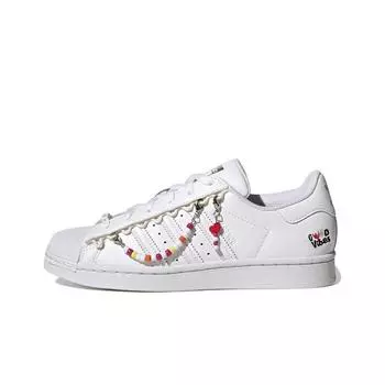кроссовки Female adidas originals Superstar Skate shoes HP7828