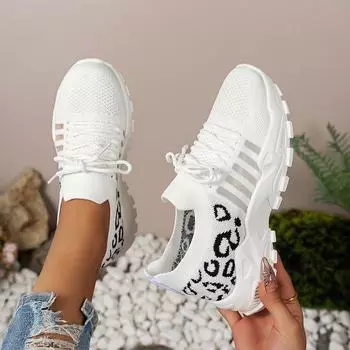 Кроссовки Flying размера Plus с круглыми носами и толстой подошвой с волнистой подошвой, а также леопардовым принтом. Дышащая обувь и женская обувь. 36 чёрный