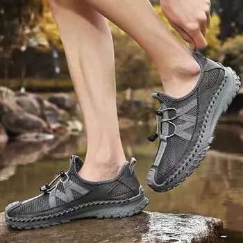 Кроссовки мужские летние с дышащей сеткой дышащие полые легкие черные повседневные туфли 38 чёрный