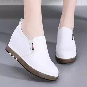 Кроссовки на танкетке, женские повседневные дышащие женские белые туфли на платформе со скрытым каблуком 35 чёрный