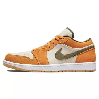 Кроссовки унисекс Air Jordan 1 Low SE Light Curry оранжево-белые средне-оливковые DH6931-102 44.5