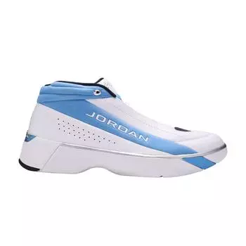 Кроссовки унисекс Air Jordan Jordan Team Showcase UNC белые CD4150-104