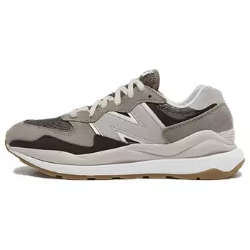 Кроссовки унисекс New Balance 57/40 грибно-черные кофейные коричнево-белые M5740PCB 40