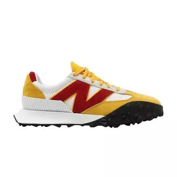 Кроссовки унисекс New Balance Casablanca x XC-72 Red Gold Желтые UXC72CBB 38