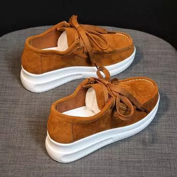 Кроссовки женские толстые 2024 новые однотонные толстые на шнуровке прогулочные женские туфли женские дышащие нескользящие туфли на платформе 35 шоколадный