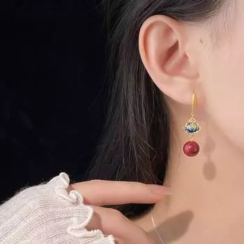 Крючок для ушей Lotus Cinnabar Niche High-end Крючок для ушей Универсальный дизайн для темперамента Изысканное украшение для ушей