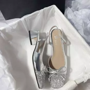 Круглая Голова Сверкающая Квадратная Голова Бантик Гретель Великолепная Сращивание Сумка Голова После Подтягивания Толстые Каблуки Сандалии 35 серебряный