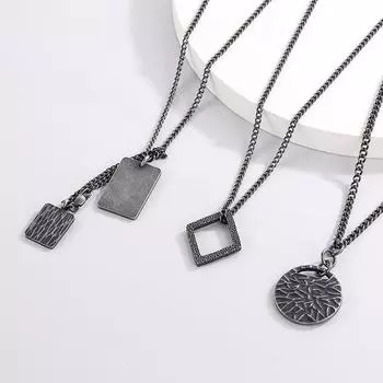 Круглая подвеска в стиле ретро с квадратным узором, модное черное полое ромбовидное мужское ожерелье из титановой стали с боковой цепочкой