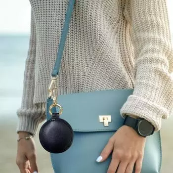 Круглая шкатулка для хранения ювелирных изделий Yousheng, органайзер для сережек, дизайн на молнии, водонепроницаемый, компактный, портативный чехол для переноски колец и ювелирных изделий 5 cm белый