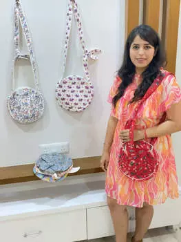 Круглая сумка-слинг - Blockprint