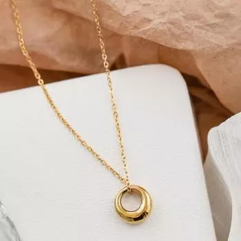 Круглое простое стильное ожерелье для женщин Ins Ins в холодном стиле и простом стиле ключичная цепочка легкая роскошная нишевая дизайнерская мысль