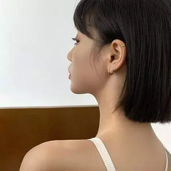 Круглые серьги из стерлингового серебра для женщин 2025 года, новые модные корейские серьги с холодным ветром, маленькие и универсальные серьги знаменитостей из Интернета 925 silver