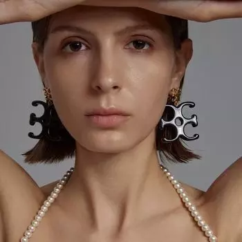 Круглые серьги в форме сердца для женщин, серьги из смолы Coc, серебряные иглы для ушей, темперамент, разносторонняя личность белый