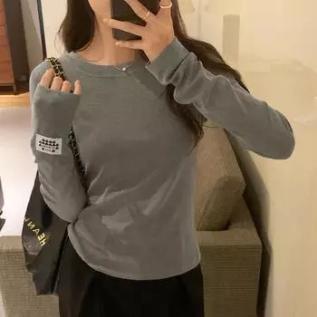 Круглый вырез, серая лейбл на правом плече, эластичная футболка с длинными рукавами для женщин, осень-зима, новый стиль, внутренняя повседневная рубашка S