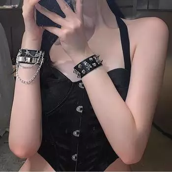 Крутая девушка панк pu кожа заклепки браслет личность череп хип-хоп аксессуары хип-хоп браслет широкий браслет модный мужчина