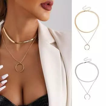 Крутое женское ожерелье с подвеской в виде полумесяца и двойной плоской змейкой One Size золотой